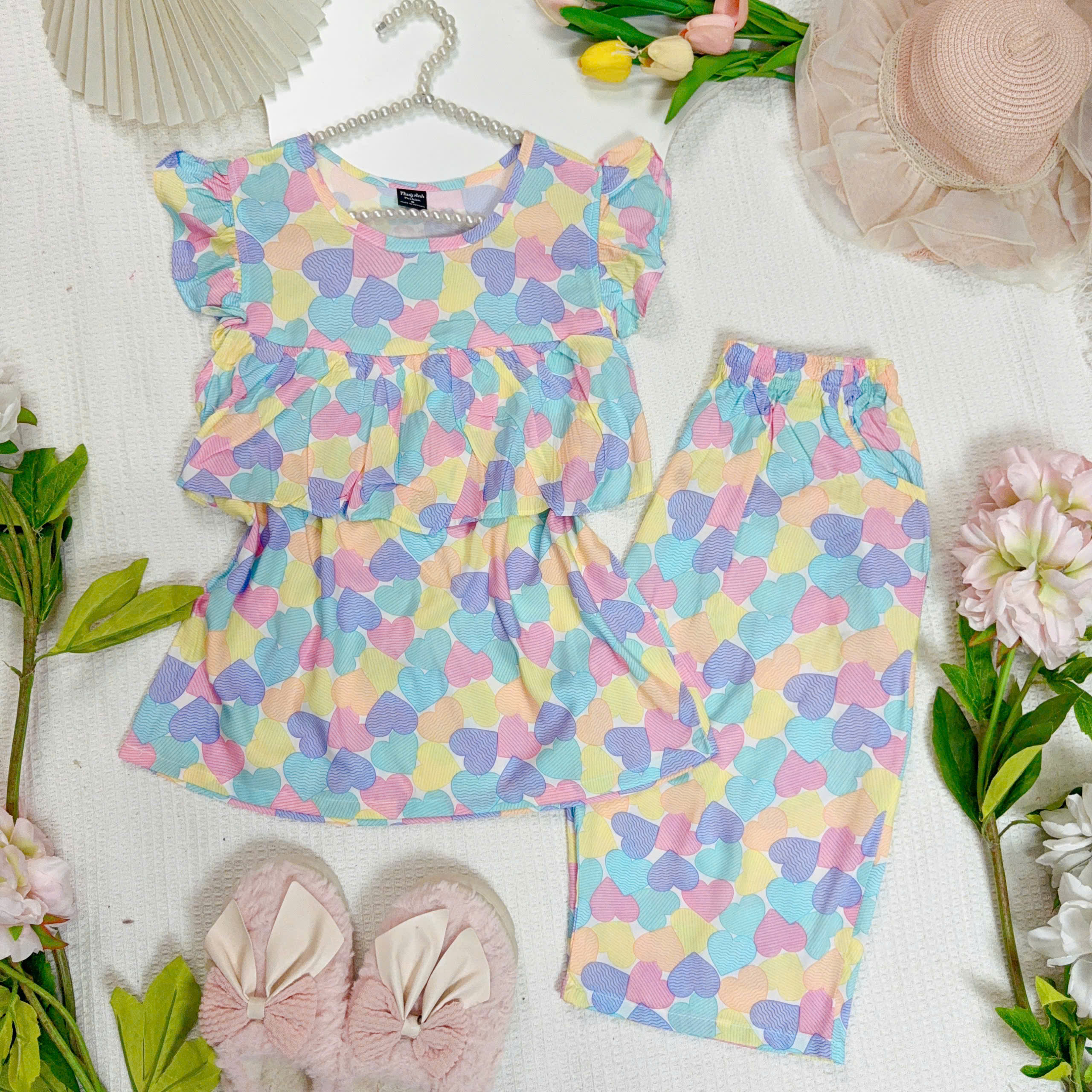 CÁNH TIÊN LỬNG BÈO NGỰC