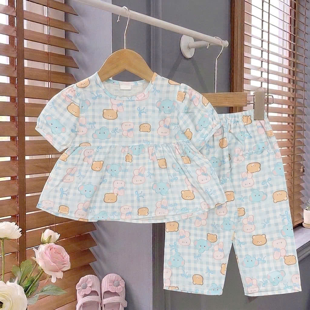 bé gái - tay ngắn quần dài lớn