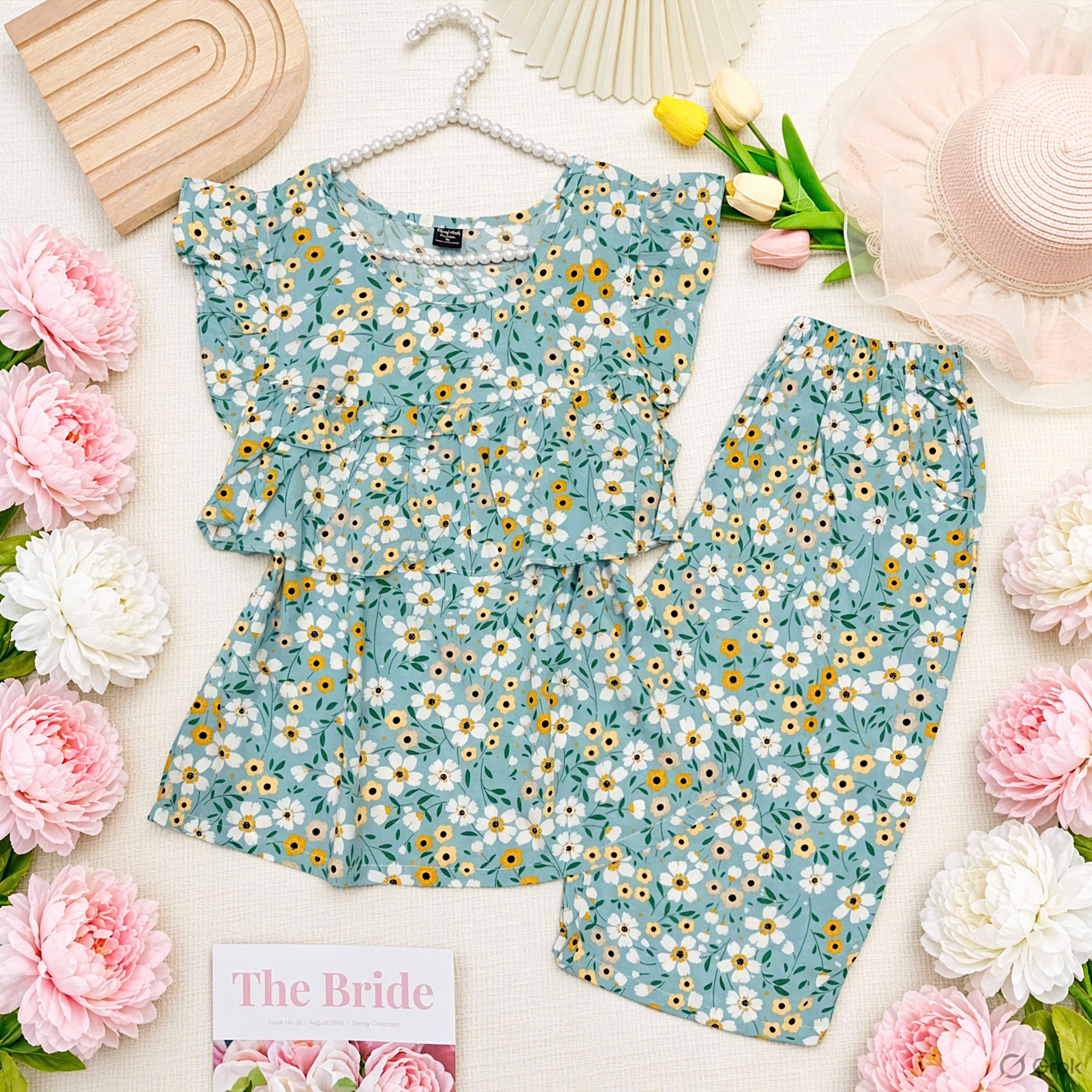 CÁNH TIÊN LỬNG BÈO NGỰC