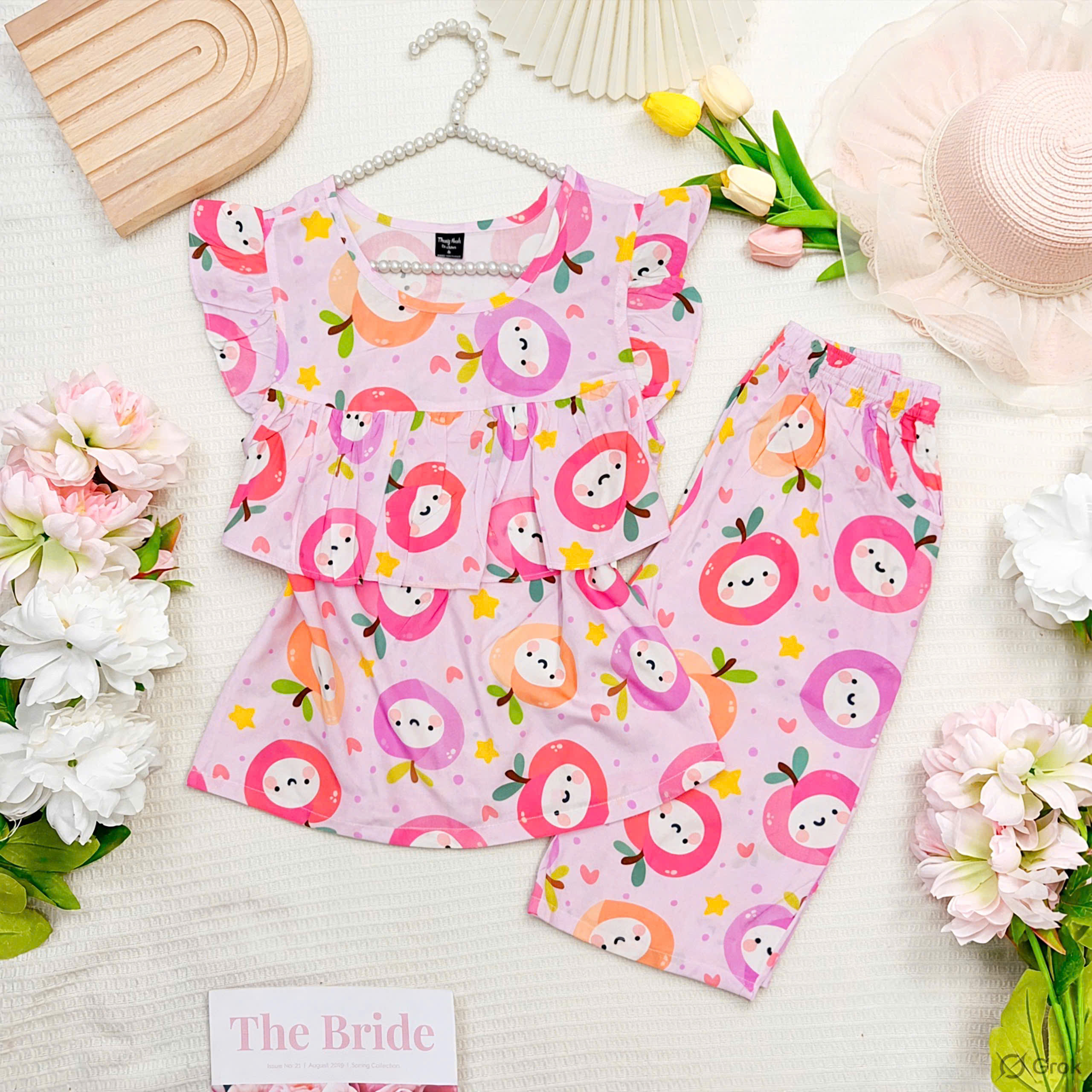 CÁNH TIÊN LỬNG BÈO NGỰC