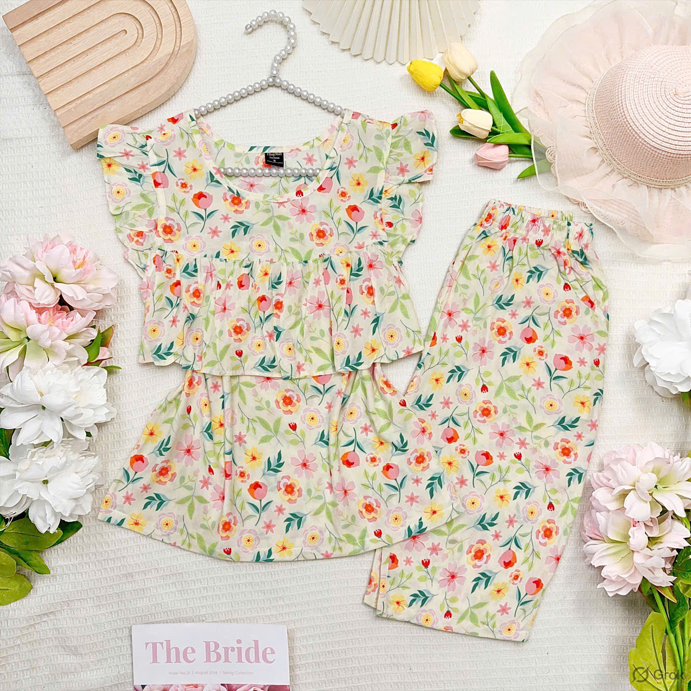 CÁNH TIÊN LỬNG BÈO NGỰC