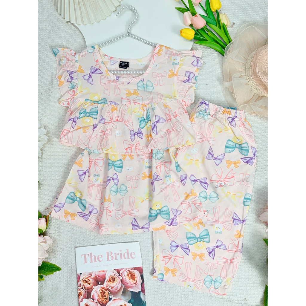 CÁNH TIÊN LỬNG BÈO NGỰC