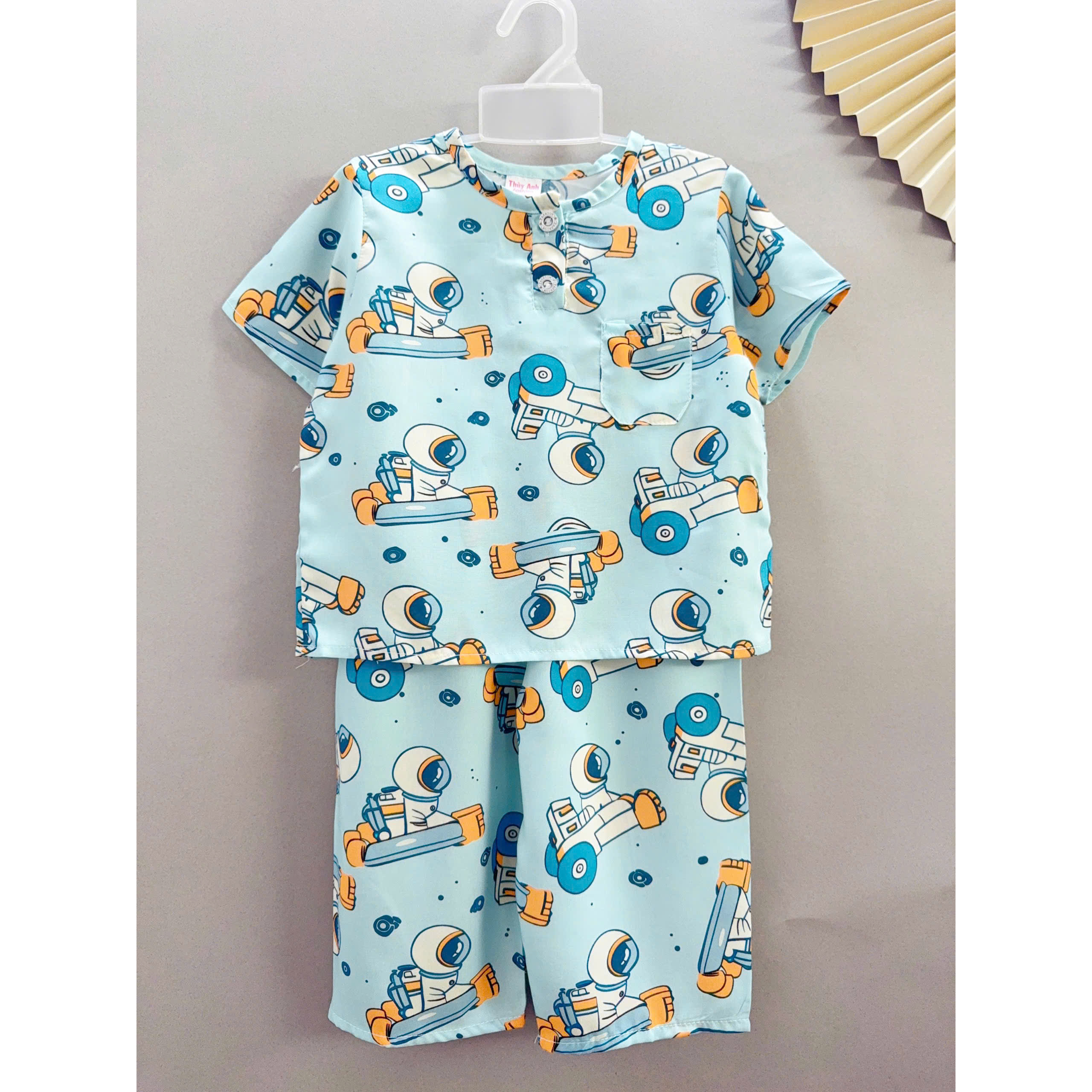 tnqd trai lớn