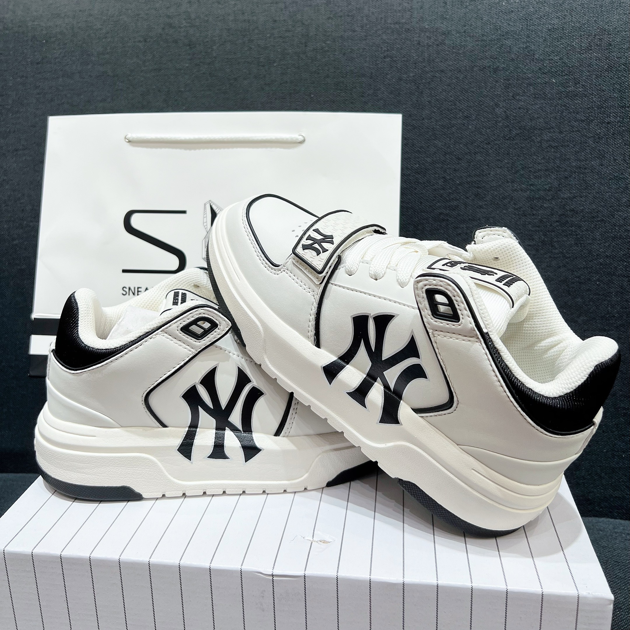 NEW YORK YANKEES x MLB CHUNKY Liner Mid Denim – 90sen