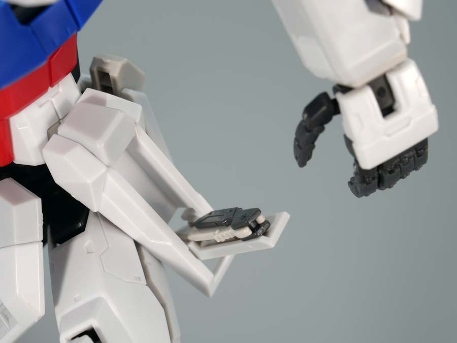 Buồng lái RG Aile Strike Gundam