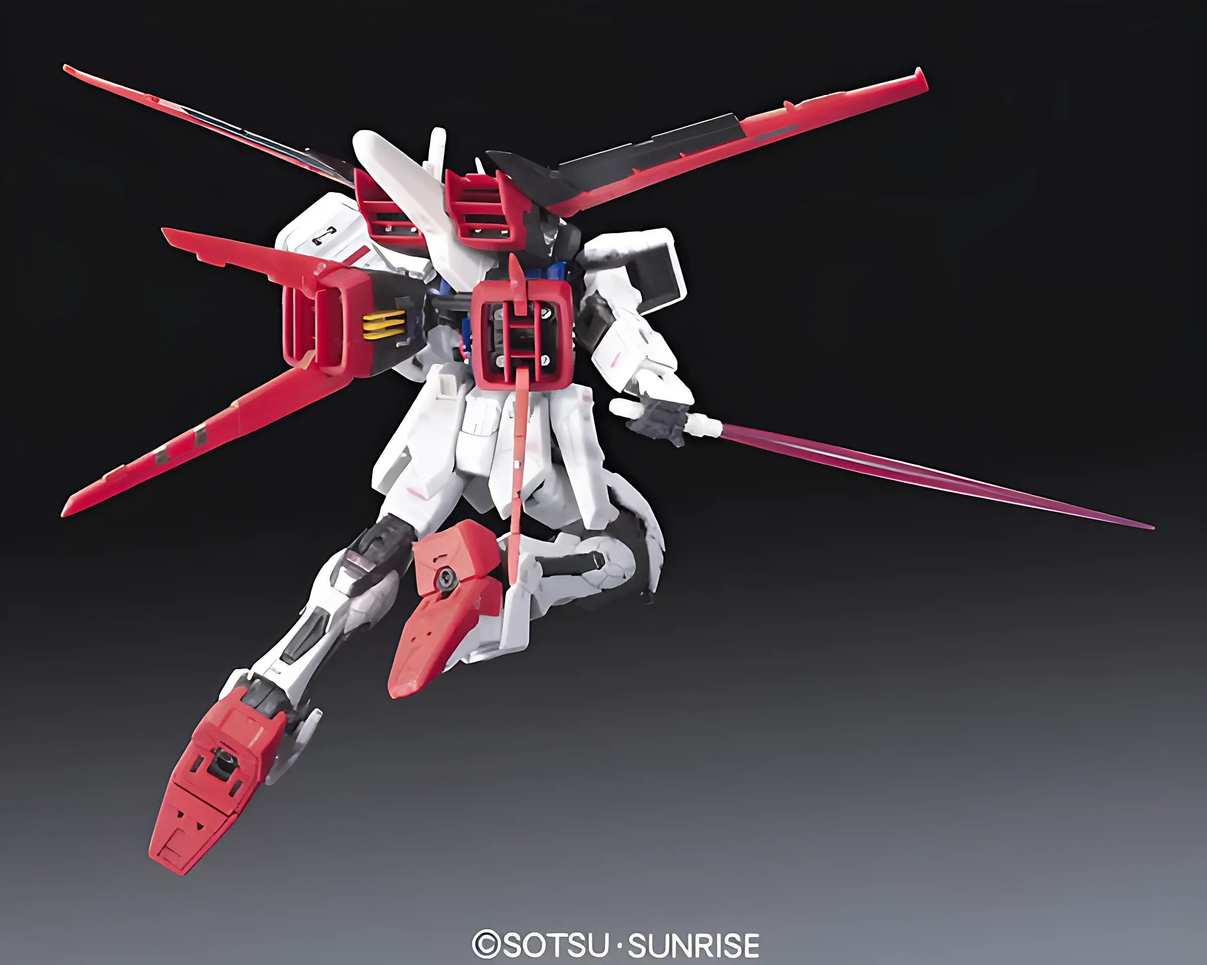 Mô hình RG Aile Strike Gundam