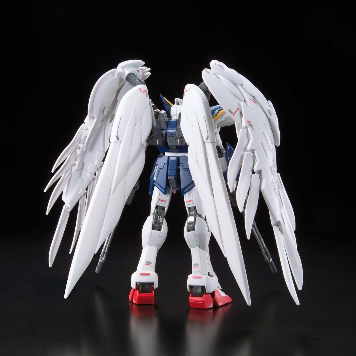 Mô hình RG Wing Gundam Zero EW