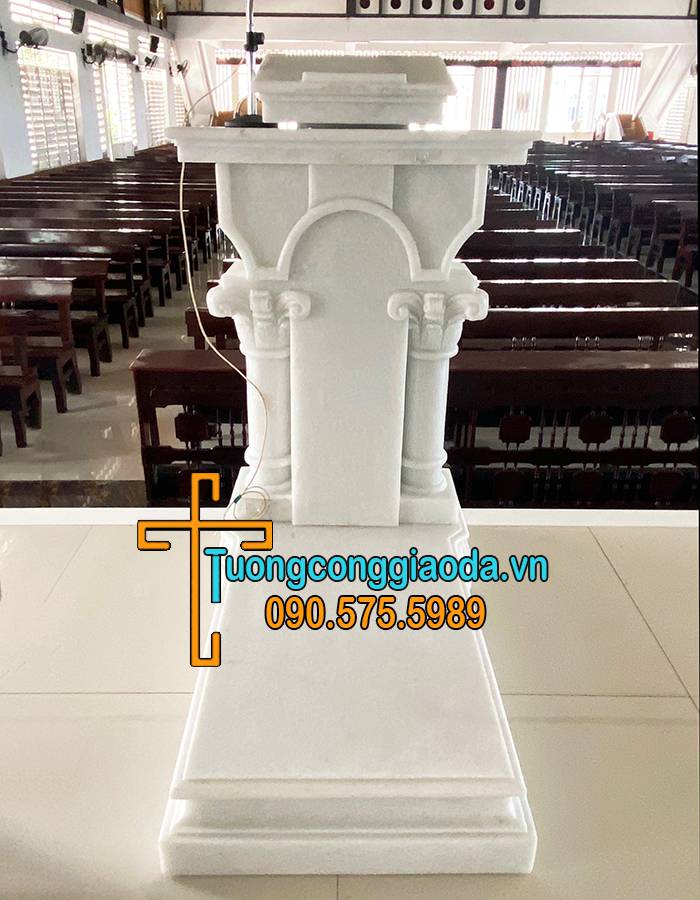 Bục đọc sách công giáo bằng đá đẹp
