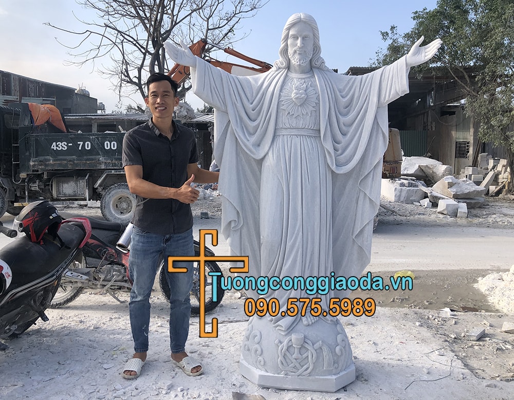 Tượng chúa cứu thế bằng đá non nước đẹp cao 2m2