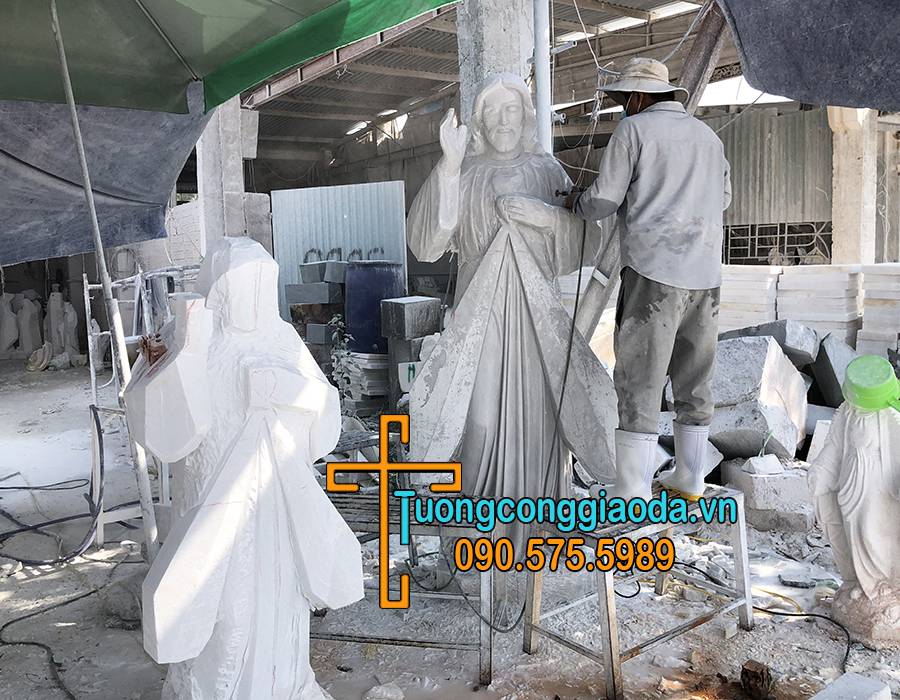 Điêu Khắc Tượng Chúa Thương Xót Bằng Đá Đẹp Cao 2m2 Về Mỹ