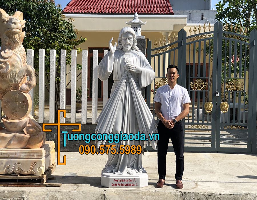 Tượng Chúa Thương Xót Bằng Đá Đẹp Cao 2m2 Về Mỹ