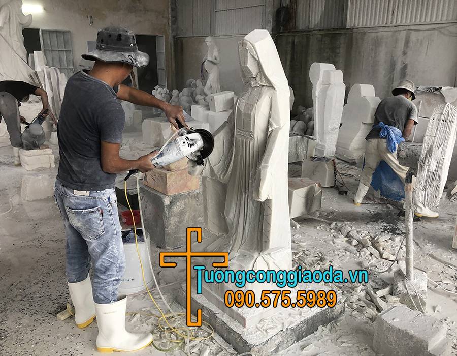 Điêu Khắc Tượng Đức Mẹ Ban Ơn Bằng Đá Đẹp Nhất Hà Nội