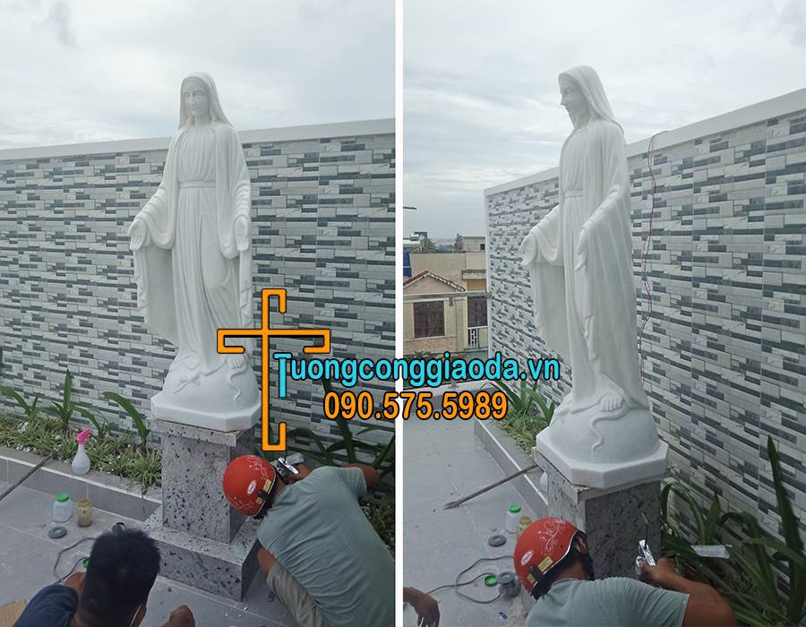 Tượng đức mẹ ban ơn bằng đá lắp đặt hoàn thiện