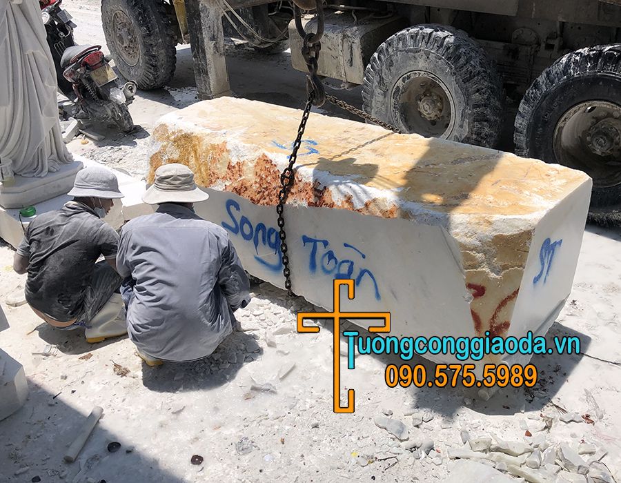 tượng đức mẹ la vang cao 2m5 đá nguyên liệu