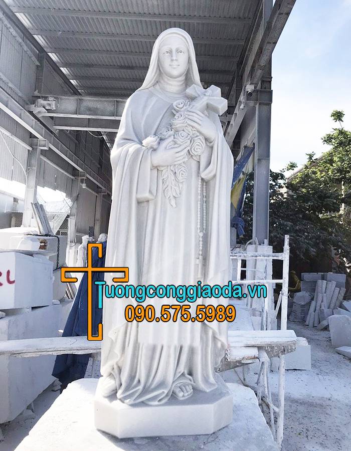 Tượng Thánh Têrêsa Đá Cẩm Thạch Trắng Đẹp