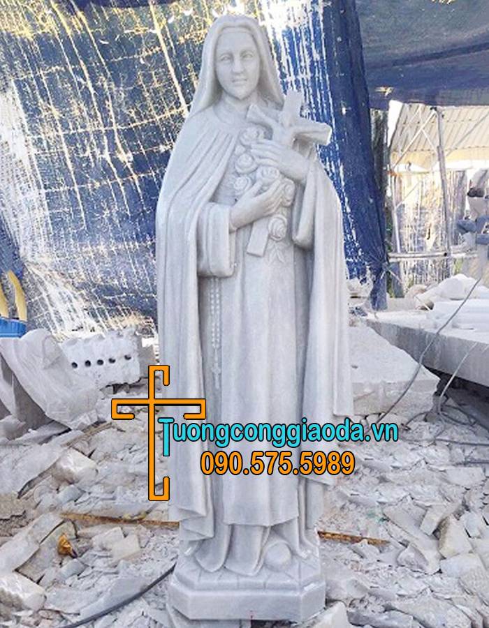 Tượng Thánh Têrêsa Bằng Đá Tự Nhiên Nguyên Khối