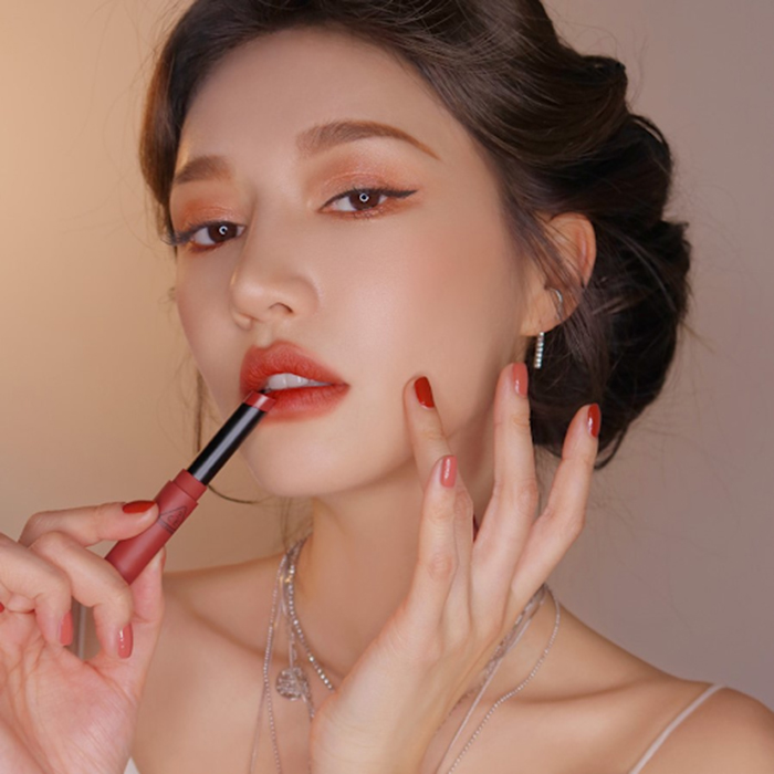 MAKE UP HÔ BIẾN MÔI MỎNG THÀNH MÔI ĐẦY QUYẾN RŨ