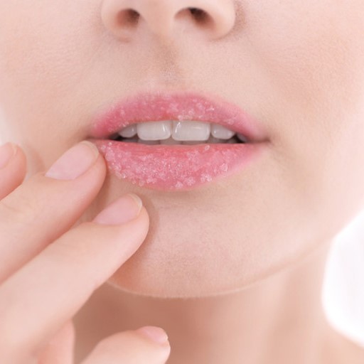 Dị ứng son môi- biểu hiện và nguyên nhân