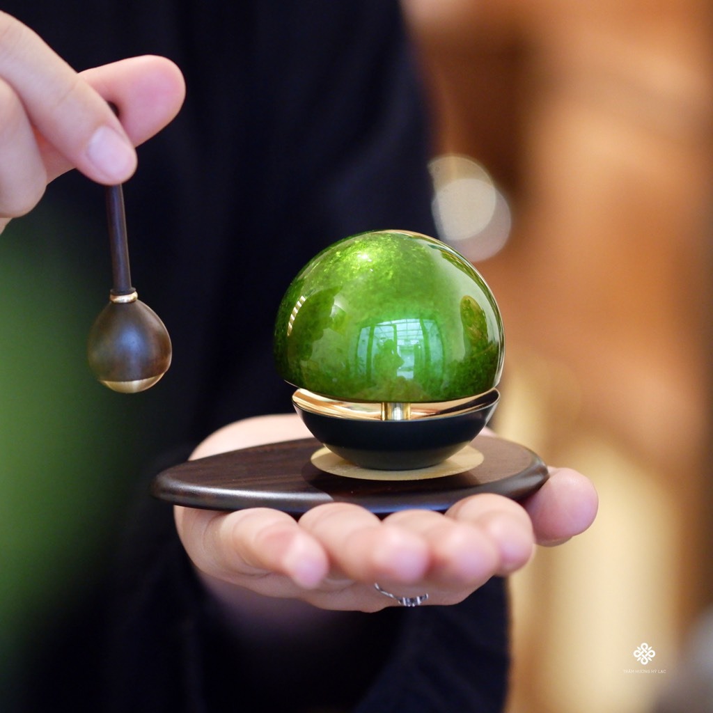 Chuông nhỏ - người bạn không thể thiếu trên hành trình an vui