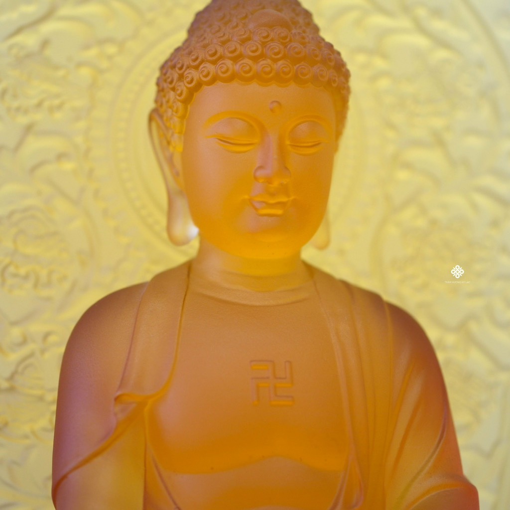 Tượng Đức Phật Thích Ca lưu ly vàng