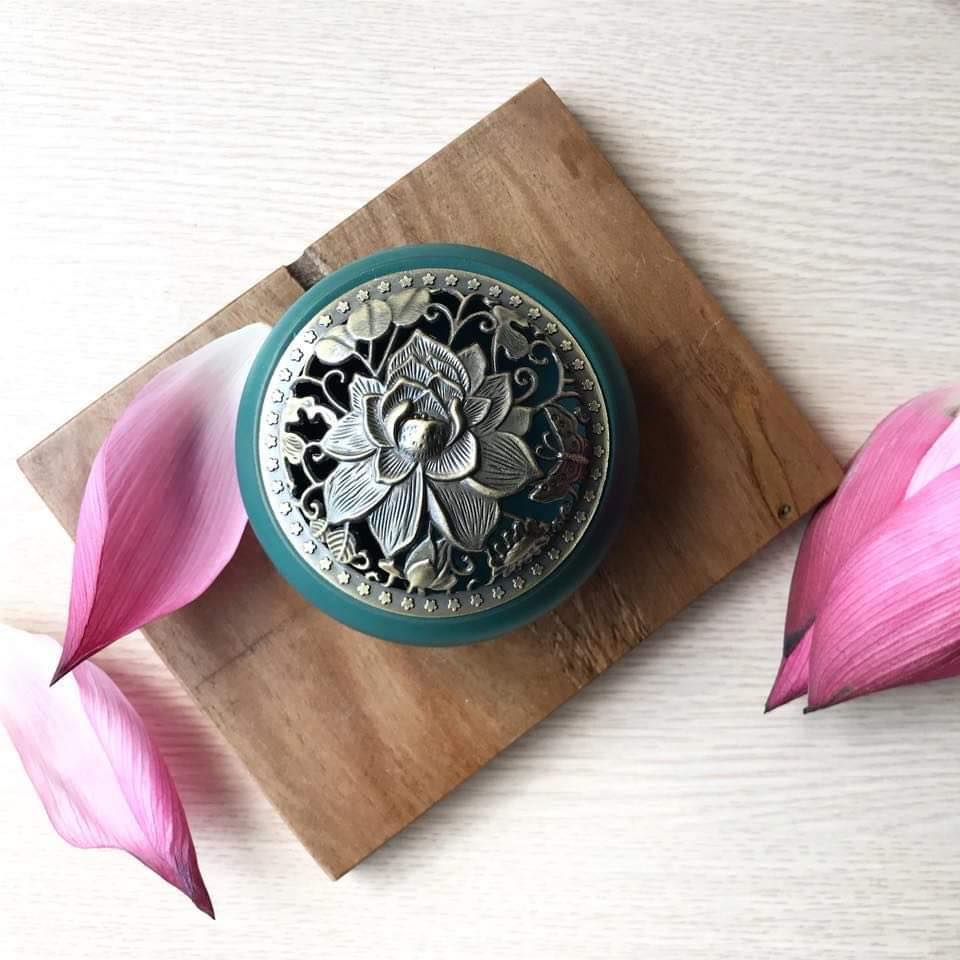 Lư gốm hoa sen xanh