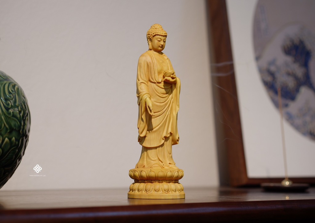 Tượng Đức Phật A Di Đà gỗ hoàng dương 20cm