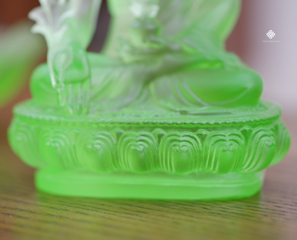 Tượng Đức Phật Dược Sư liên hoa lưu ly xanh lá