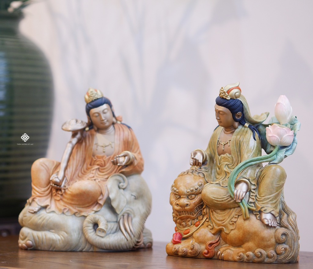 Tượng đồng Văn Thù Bồ Tát tự tại vô ngại