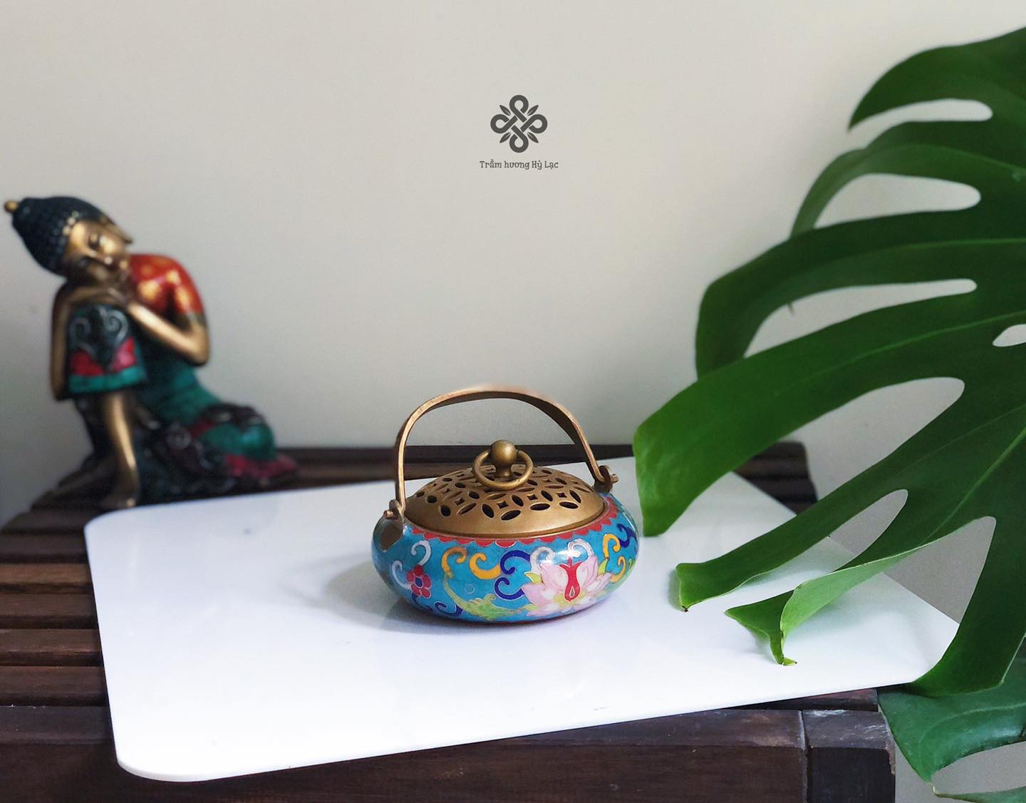 Lư đồng pháp lam xanh dương có quai