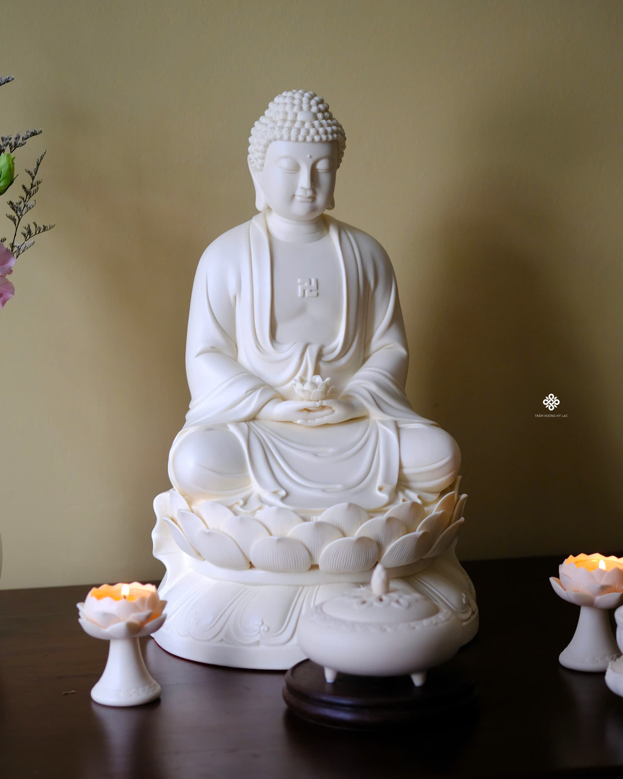 Tượng Đức Phật A Di Đà sứ vàng 41.5cm