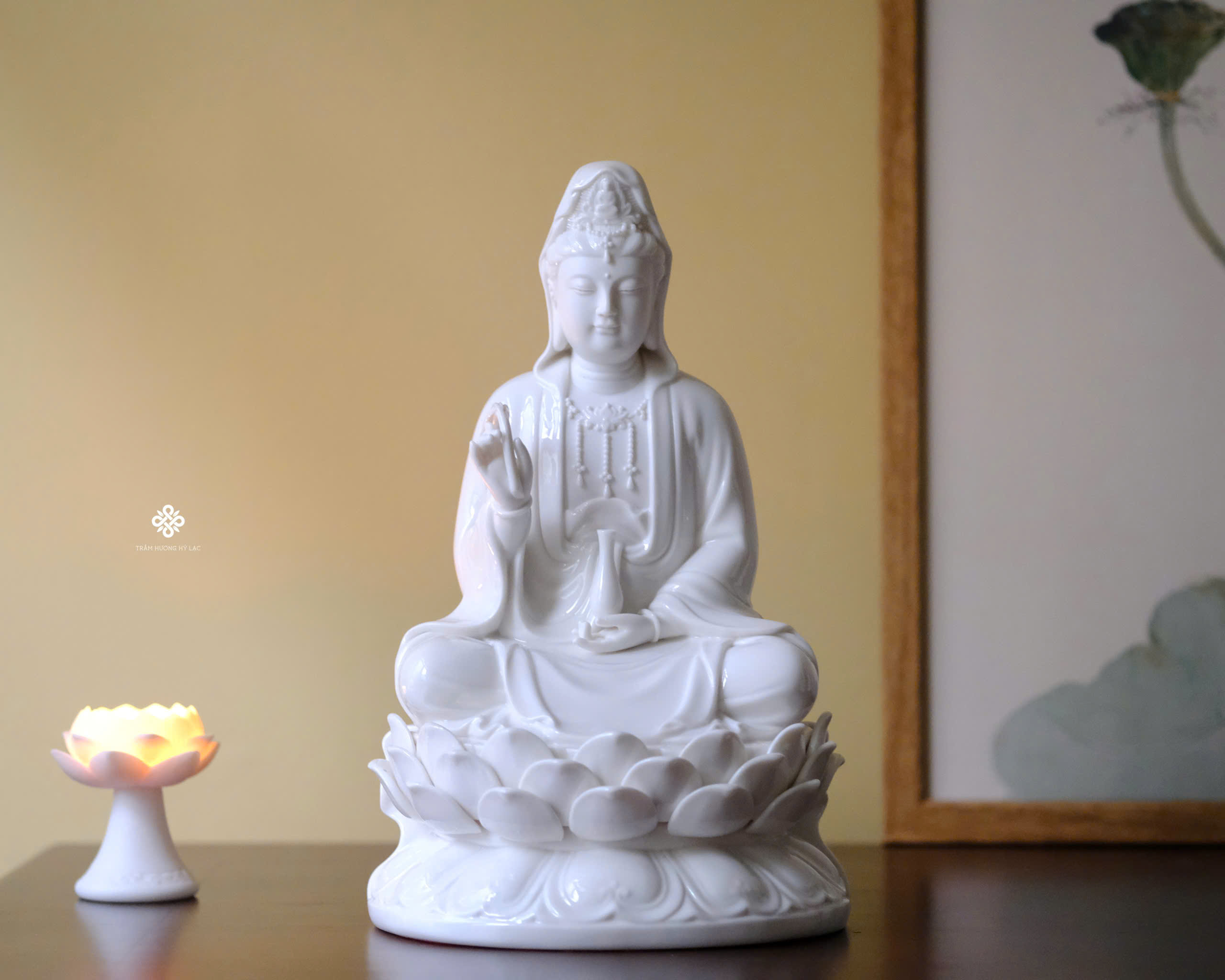 Ban thờ Ta Bà Tam Thánh sứ trắng
