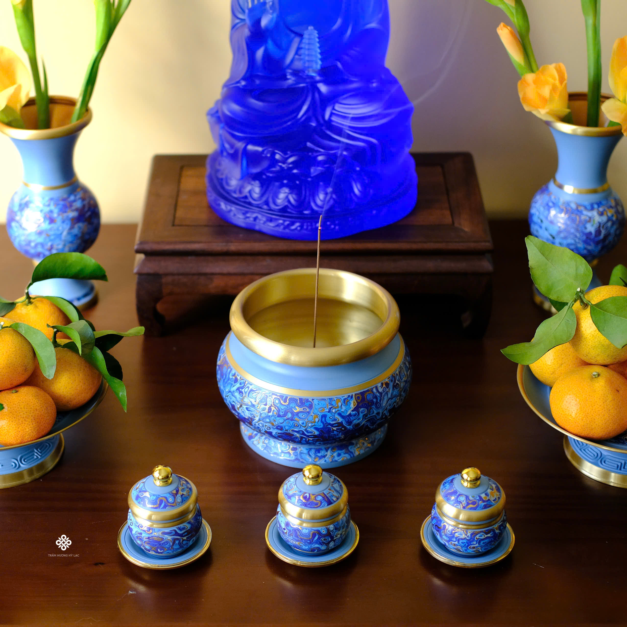 Ban thờ đồng vân lam