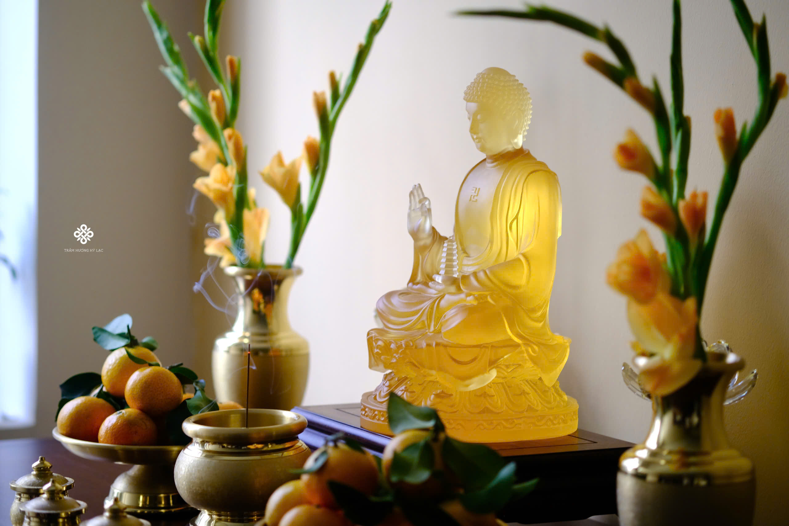 Ban thờ đồng kim vân