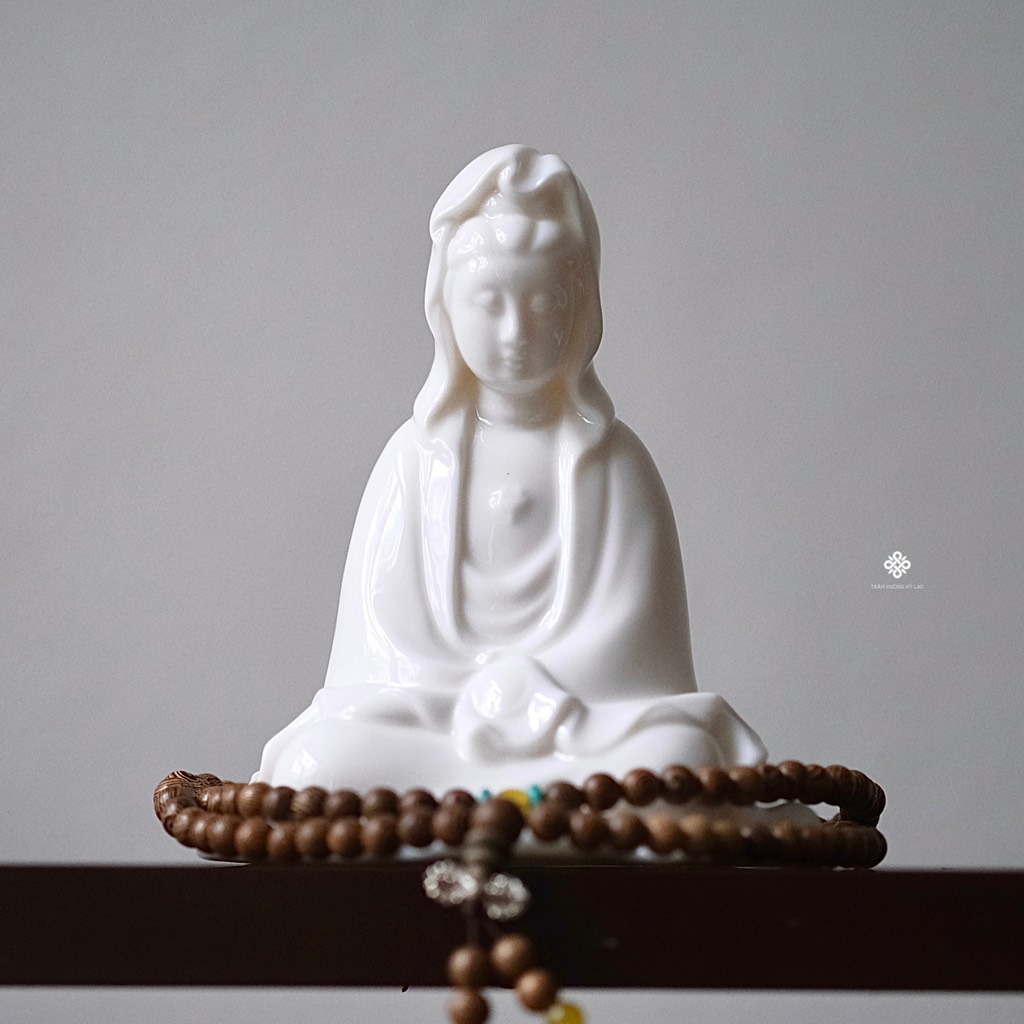 Tượng Bồ tát Bạch y Quán Âm sứ trắng 9cm