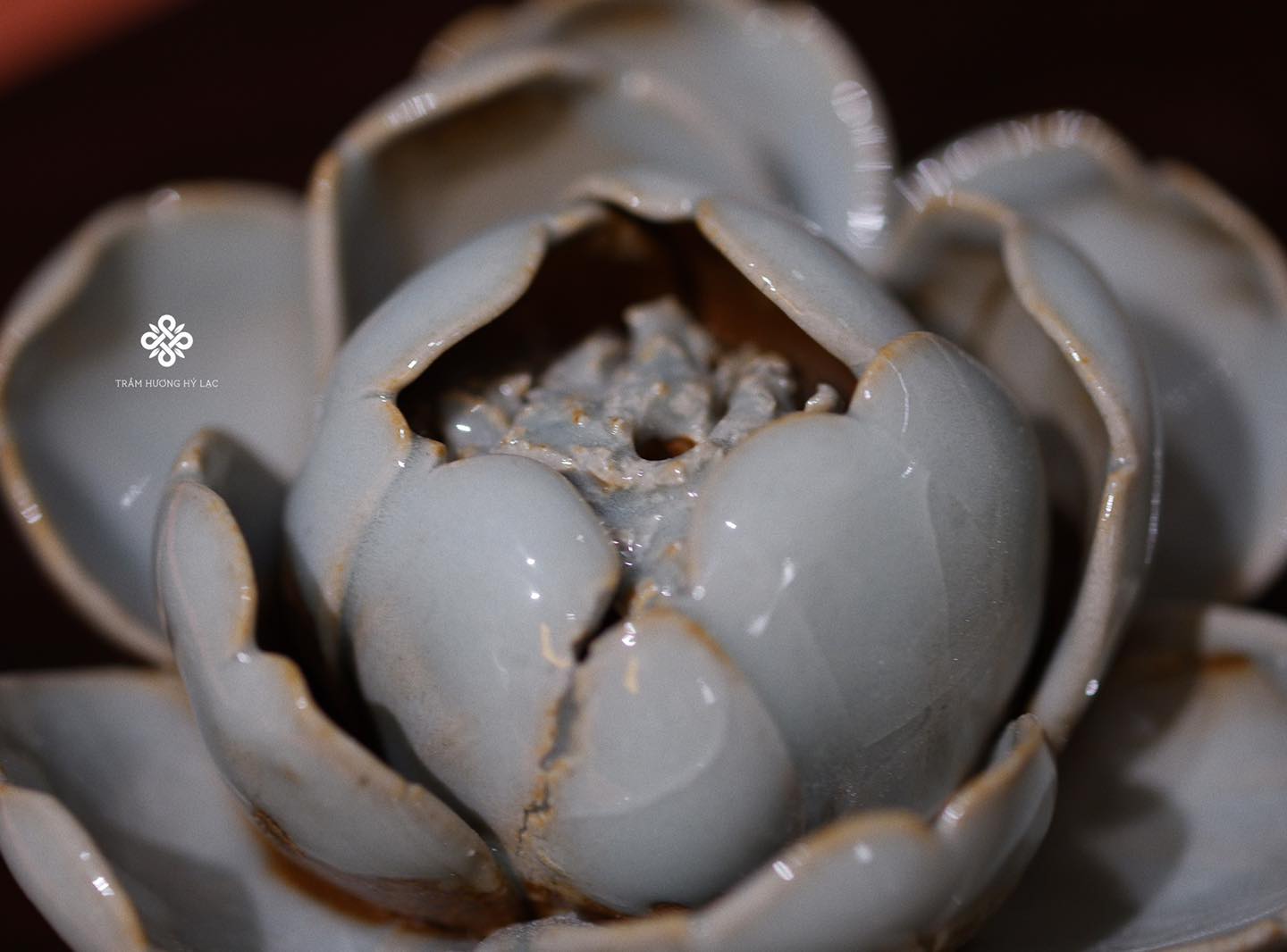 Hoa mẫu đơn gốm cắm nhang không tăm 8.5cm