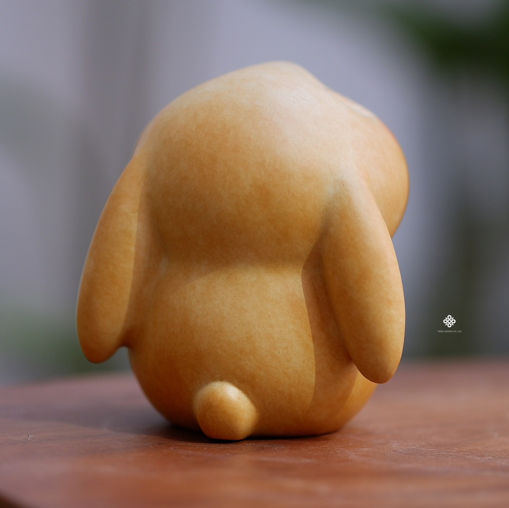 Tượng đồng thỏ vàng