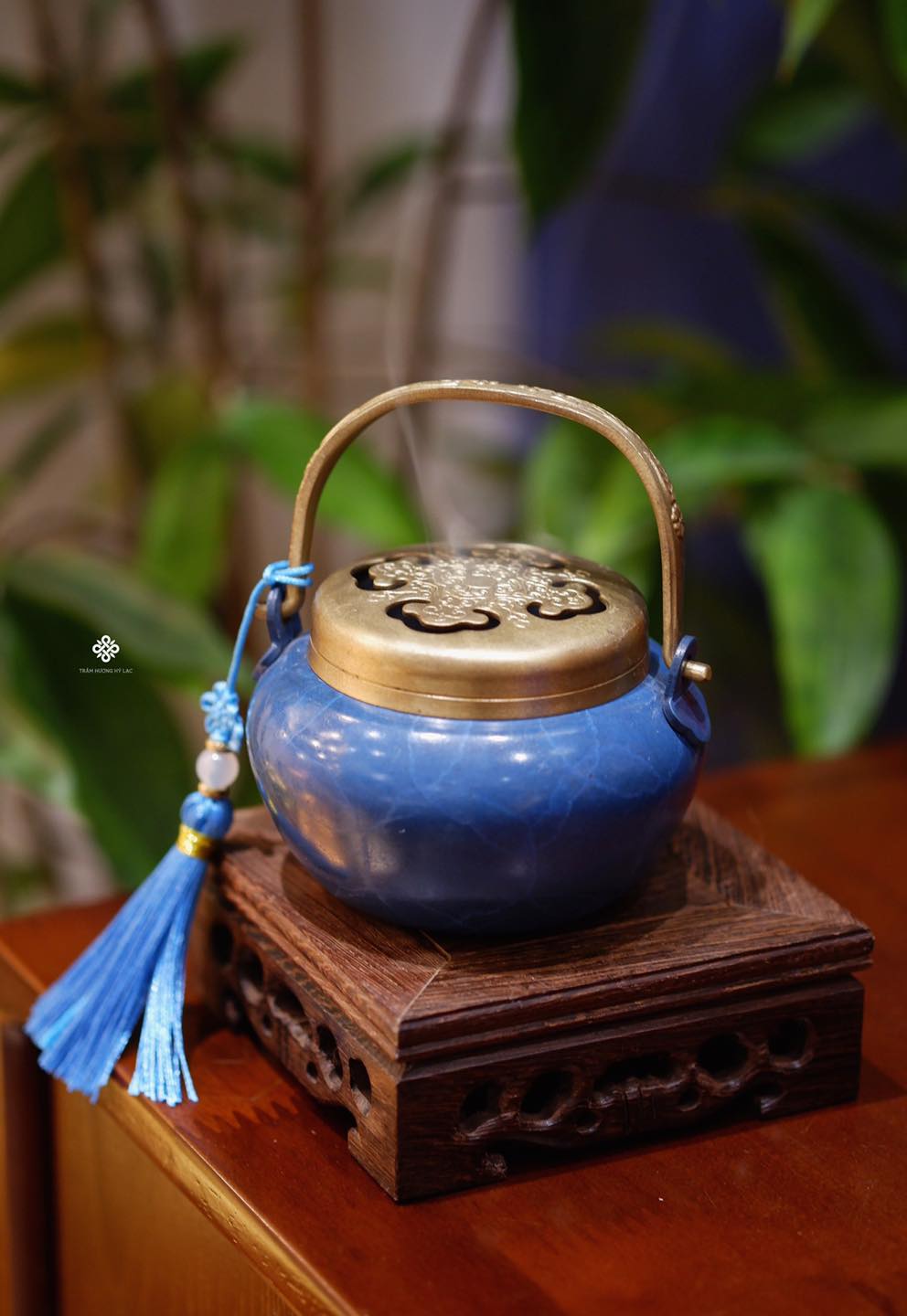 Lư đồng cát tường màu xanh có quai