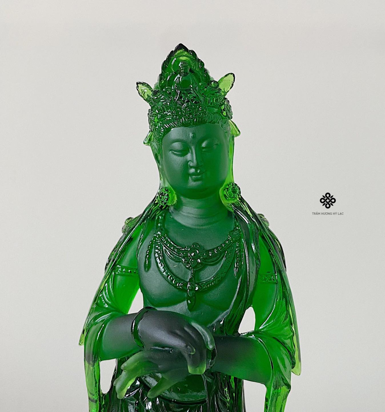 Tượng Quan Âm Bồ tát lưu ly xanh lục
