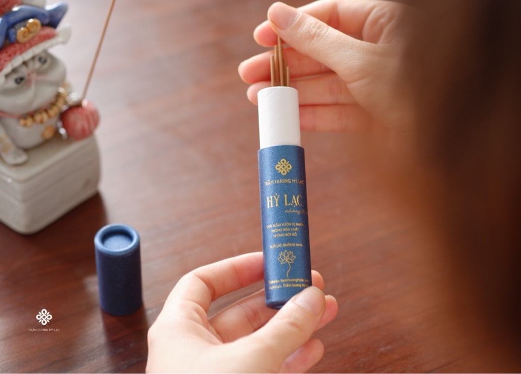 Nhang trầm không tăm thượng hạng 8gr