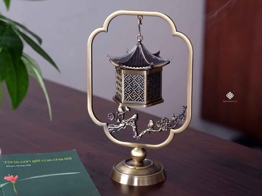 Lư treo hợp kim hỷ tước đăng mai vàng sáng