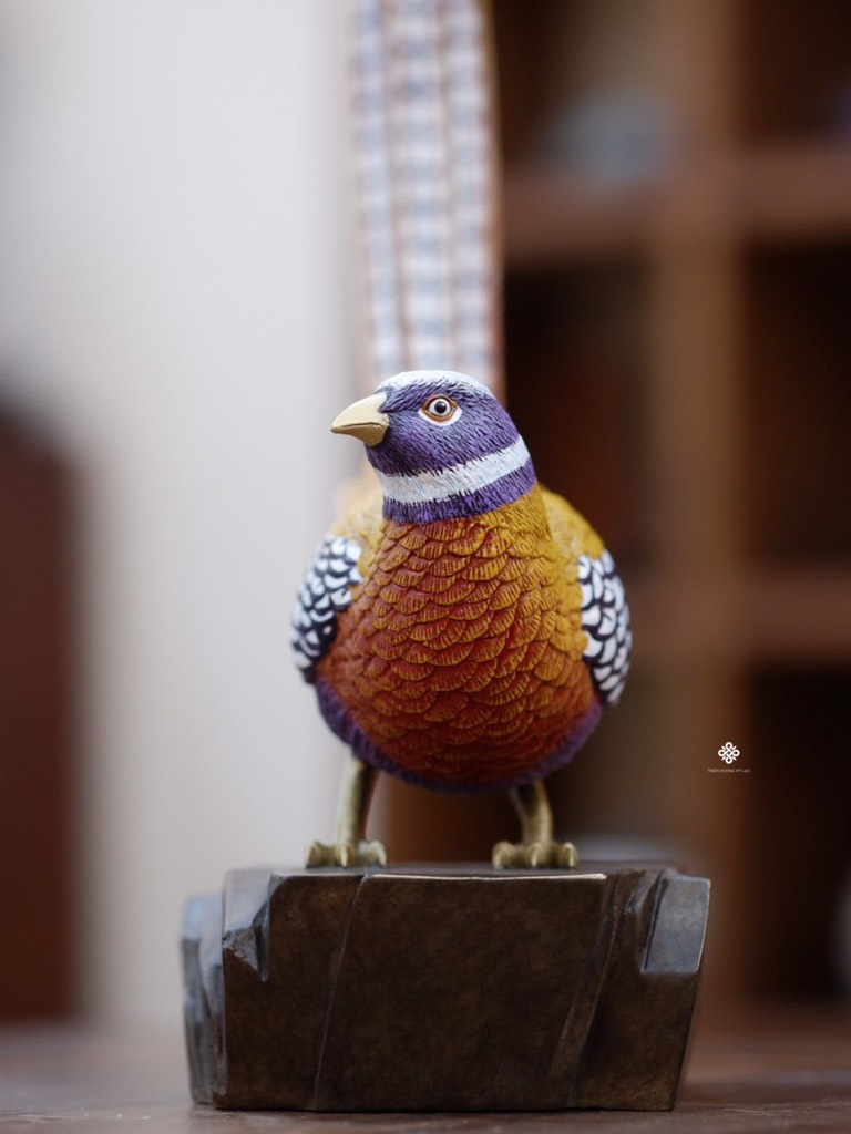 Tượng đồng chim trĩ hoàng đế