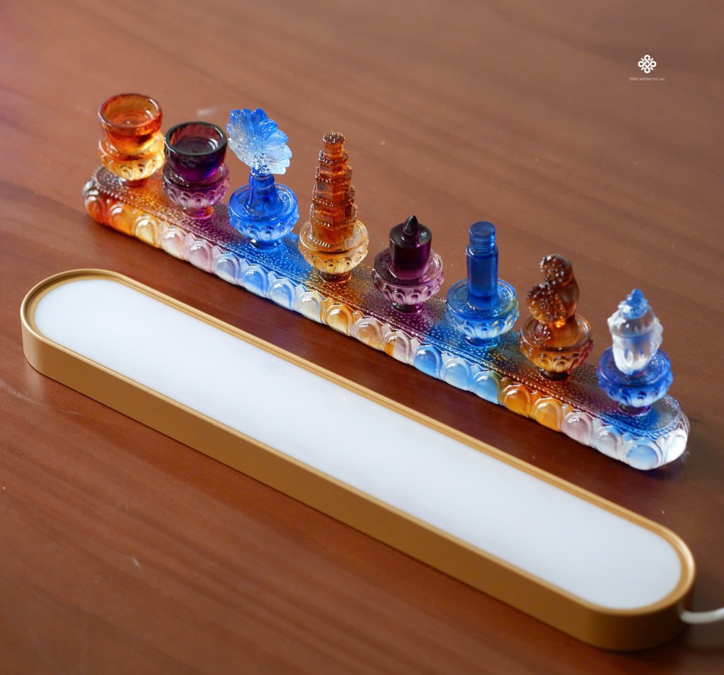 Quý phẩm cúng dường lưu ly ngũ sắc kèm đế đèn led
