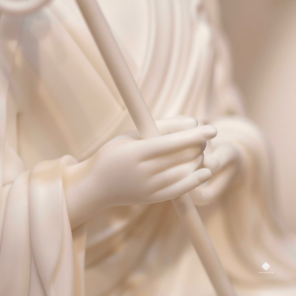 Tượng Địa Tạng Bồ tát cưỡi Đế Thính sứ trắng