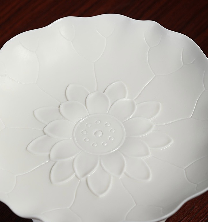 Đĩa bồng hoa sen sứ trắng 22cm