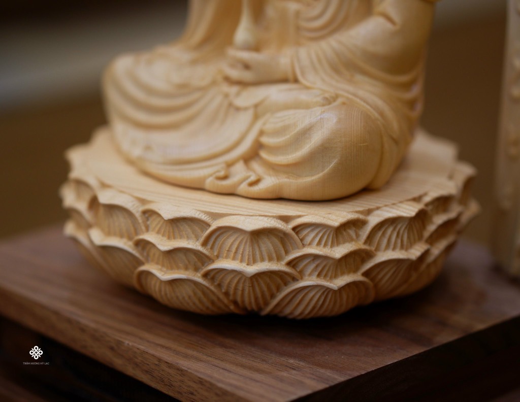 Tượng Quan Âm Bồ tát gỗ hinoki Nhật Bản 25cm
