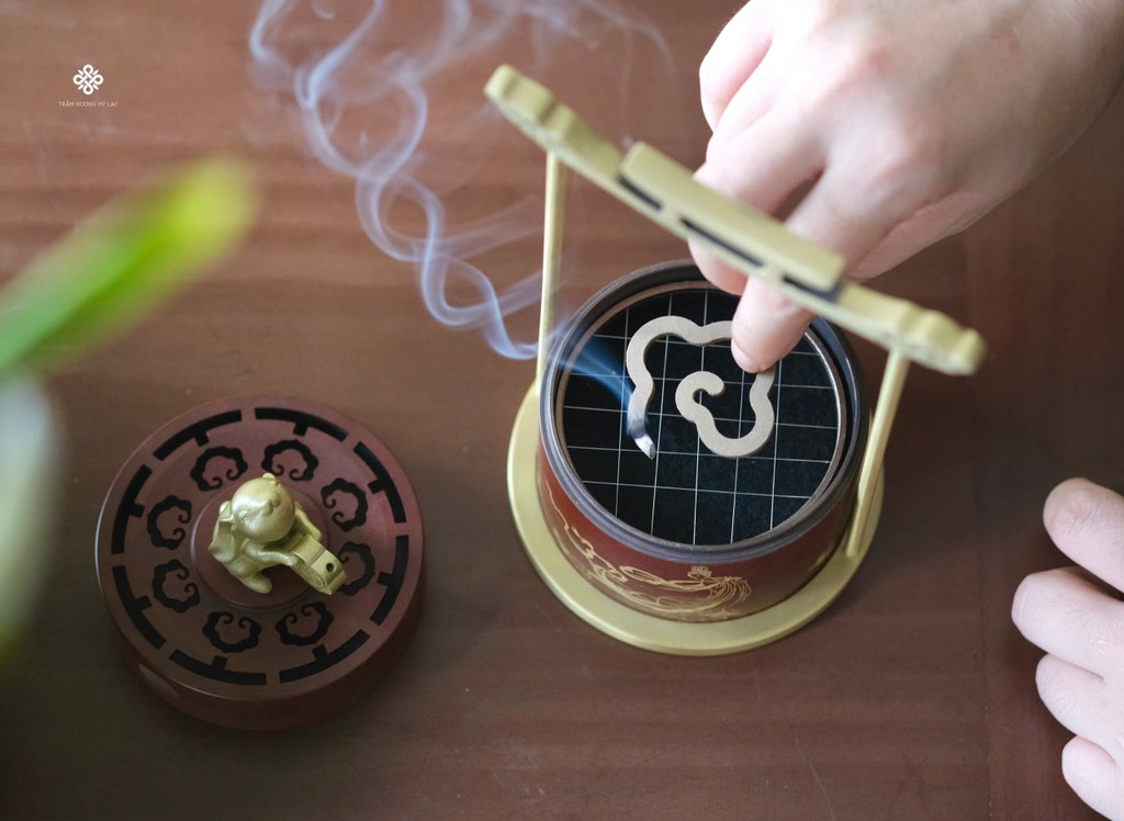 Bộ thưởng trầm thỏ ngọc thiên cung