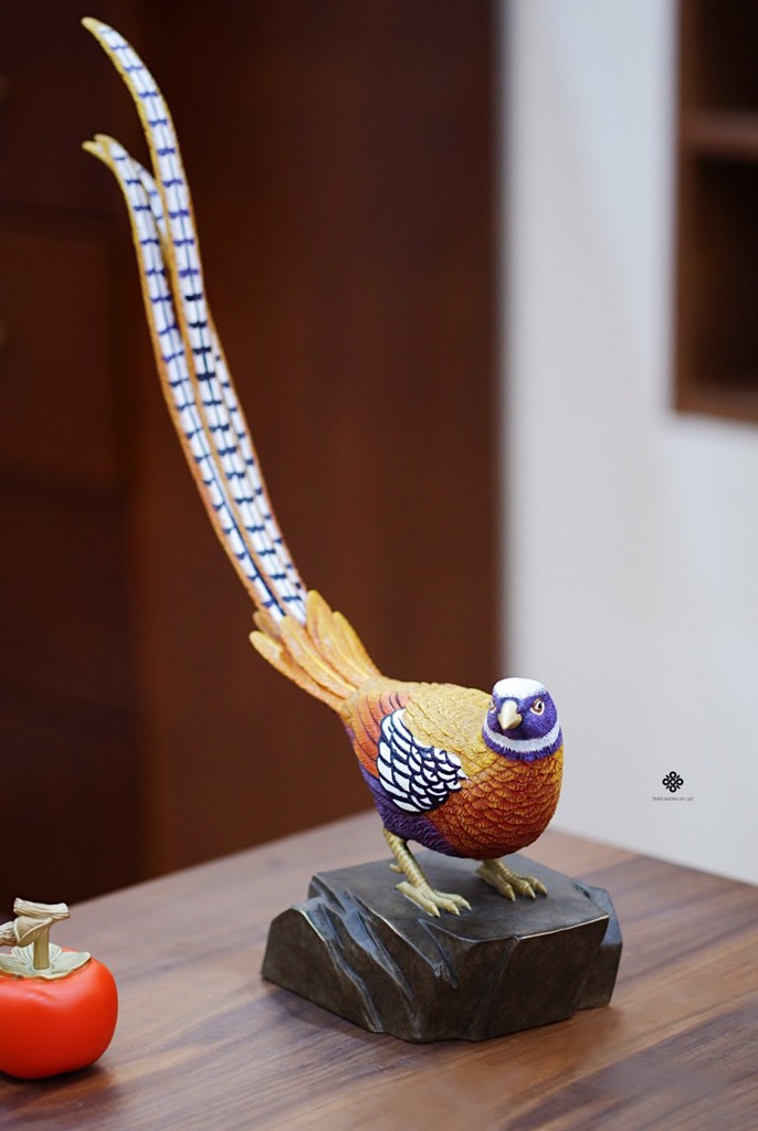 Tượng đồng chim trĩ hoàng đế