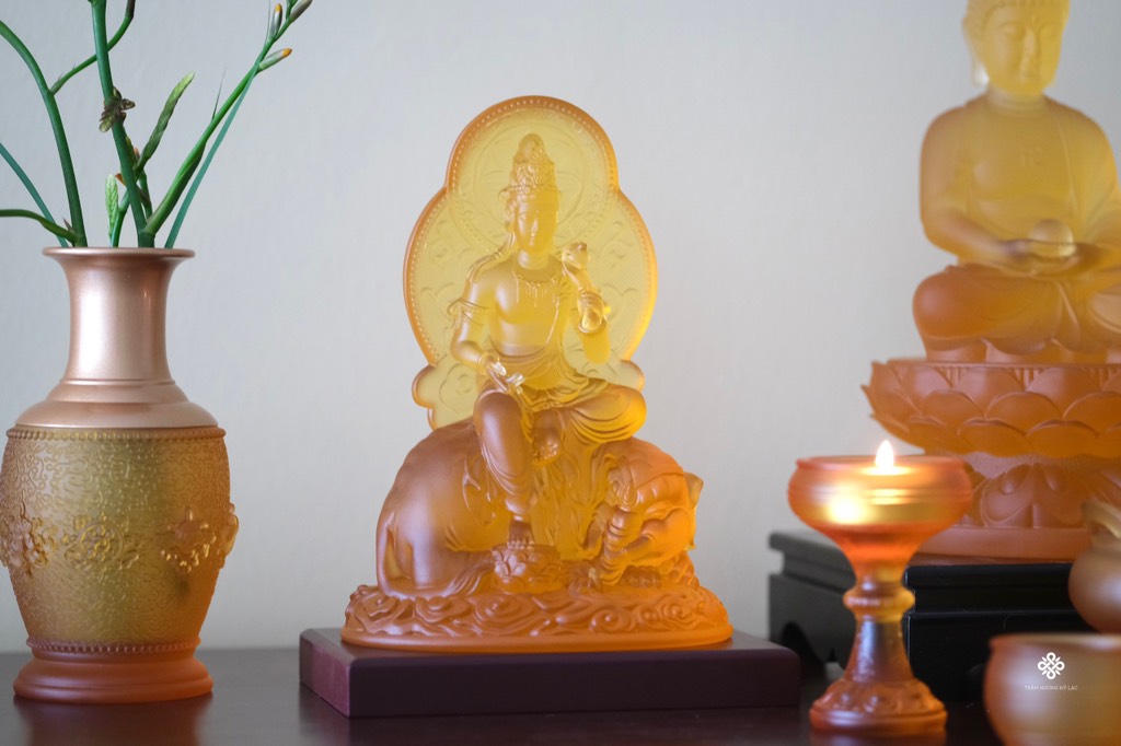 Tượng Phổ Hiền Bồ tát lưu ly vàng 18.5cm