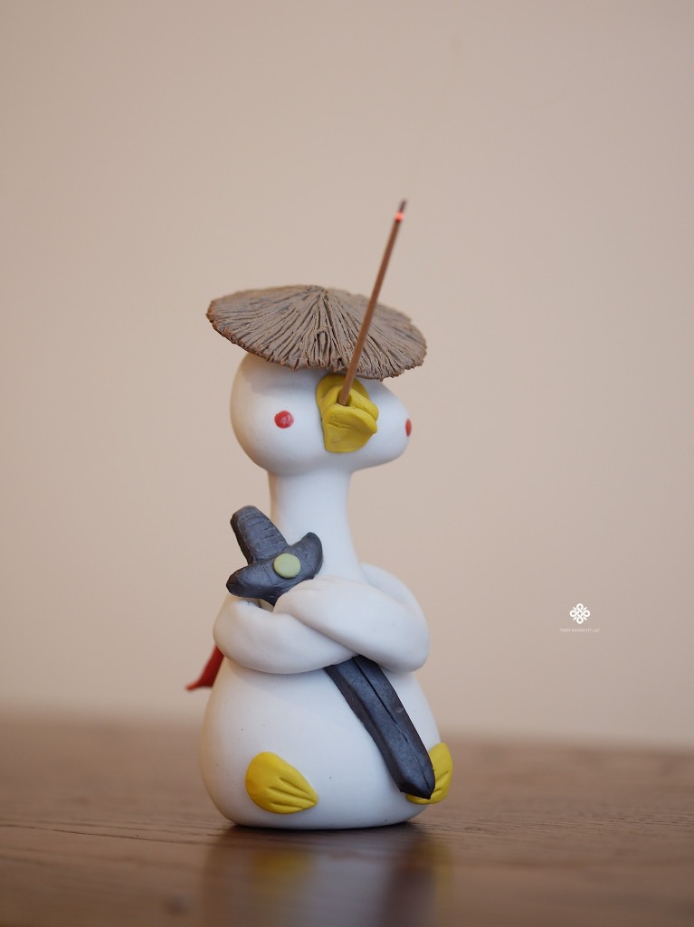 Lư gốm kiếm khách giang hồ 11.3cm