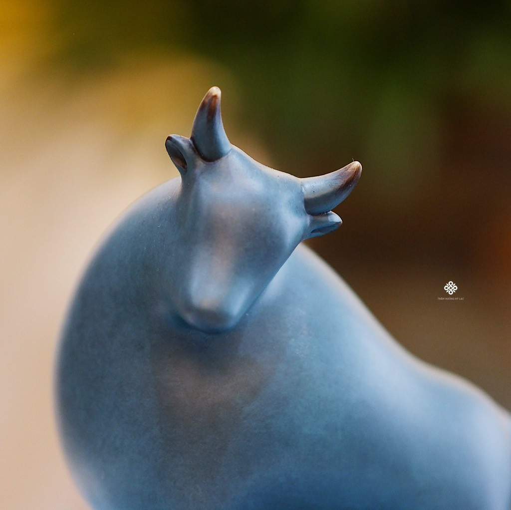 Tượng đồng thiên ngưu an bình